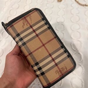 Burberry wallet